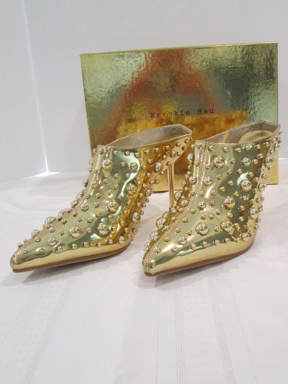Frankie Hsu Gold Studded Stiletto Pumps | Size 10 | NIB | Metallic - Picture 4 of 14